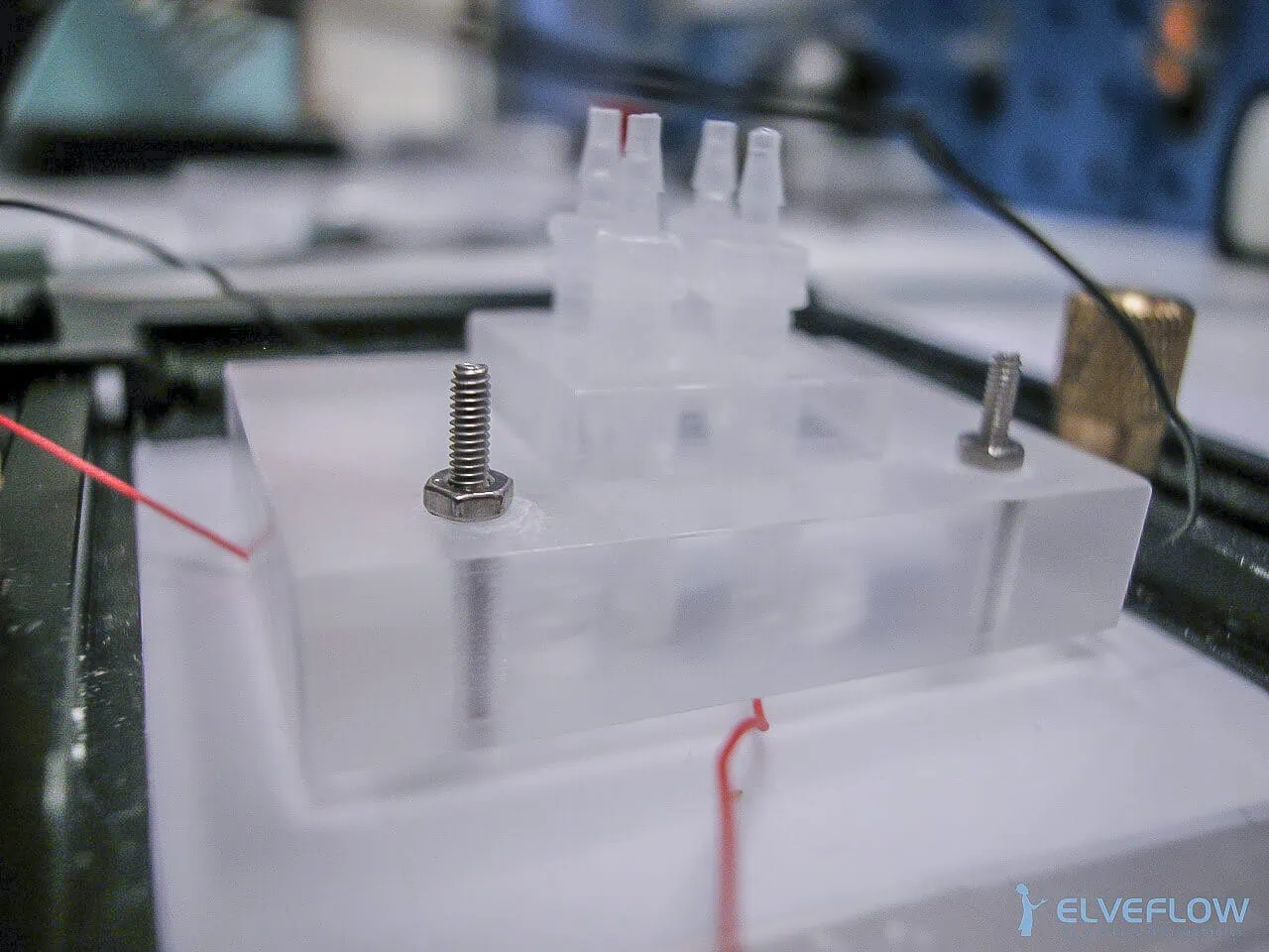 Plexiglass Chip Holder Microfluidic Connection Flow Control Elveflow 4896